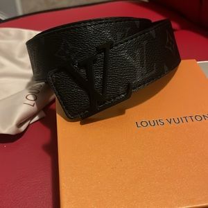 Used Men’s Black LV belt